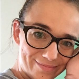 Meet your Posher, Dominique